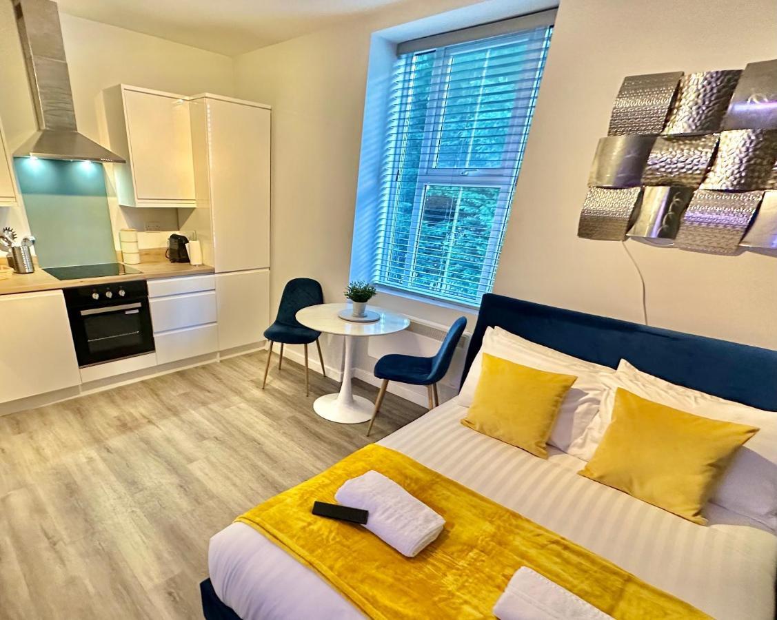 Apartment Serenity Retreat - Tranquil Close To