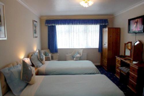 The Rosscourt Guest House-Free On Site Parking (Adults Only) Bournemouth
