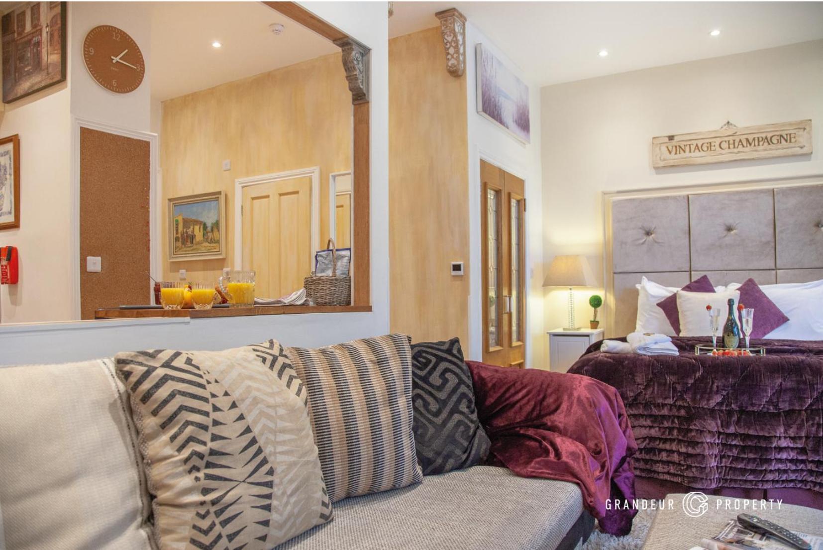 Treetop By Grandeur Property Apartment *