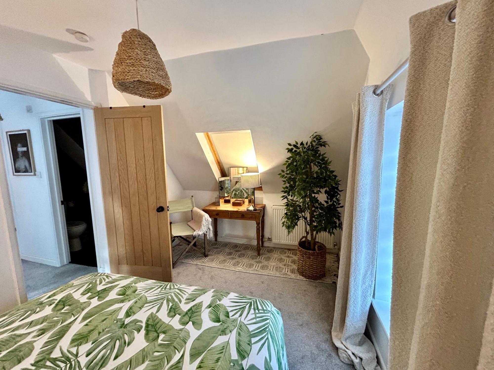 Holiday home The Coach House -