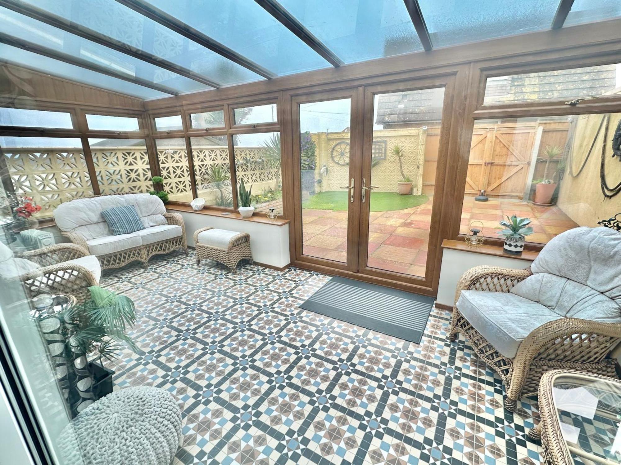 Sea View Three Bed Detached - With Parking - Next To Beach! Holiday home Bournemouth