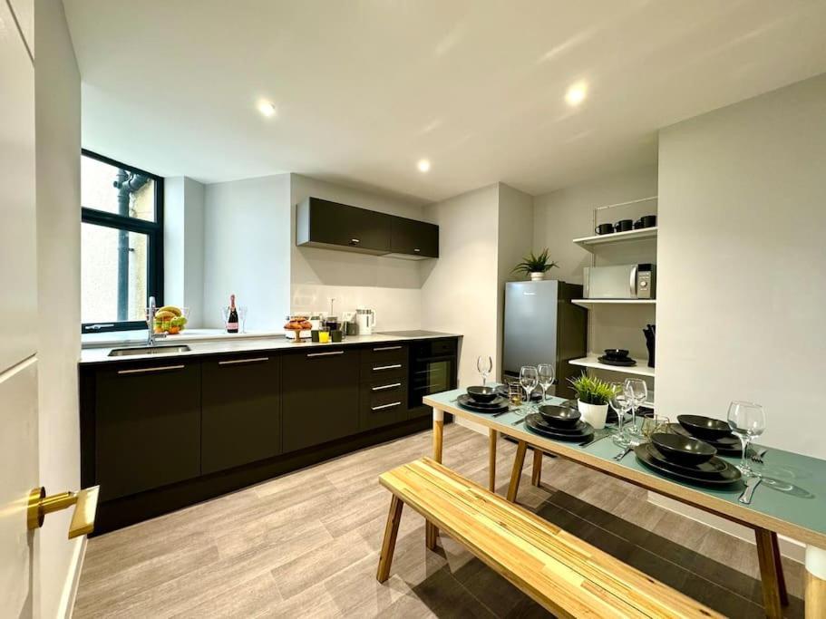 3br Escape: Close To & Town! *