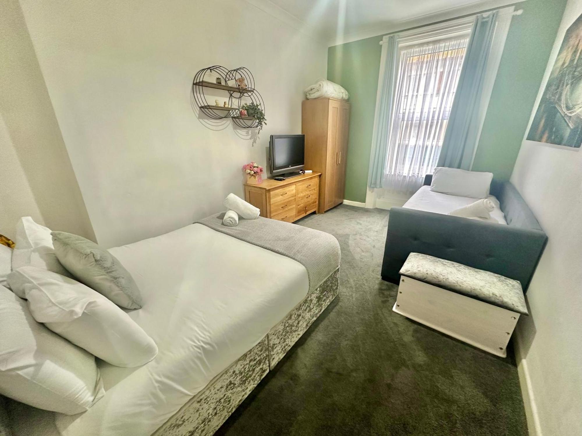 Homely In The Heart Of Town Centre - Sleeps 6 Bournemouth