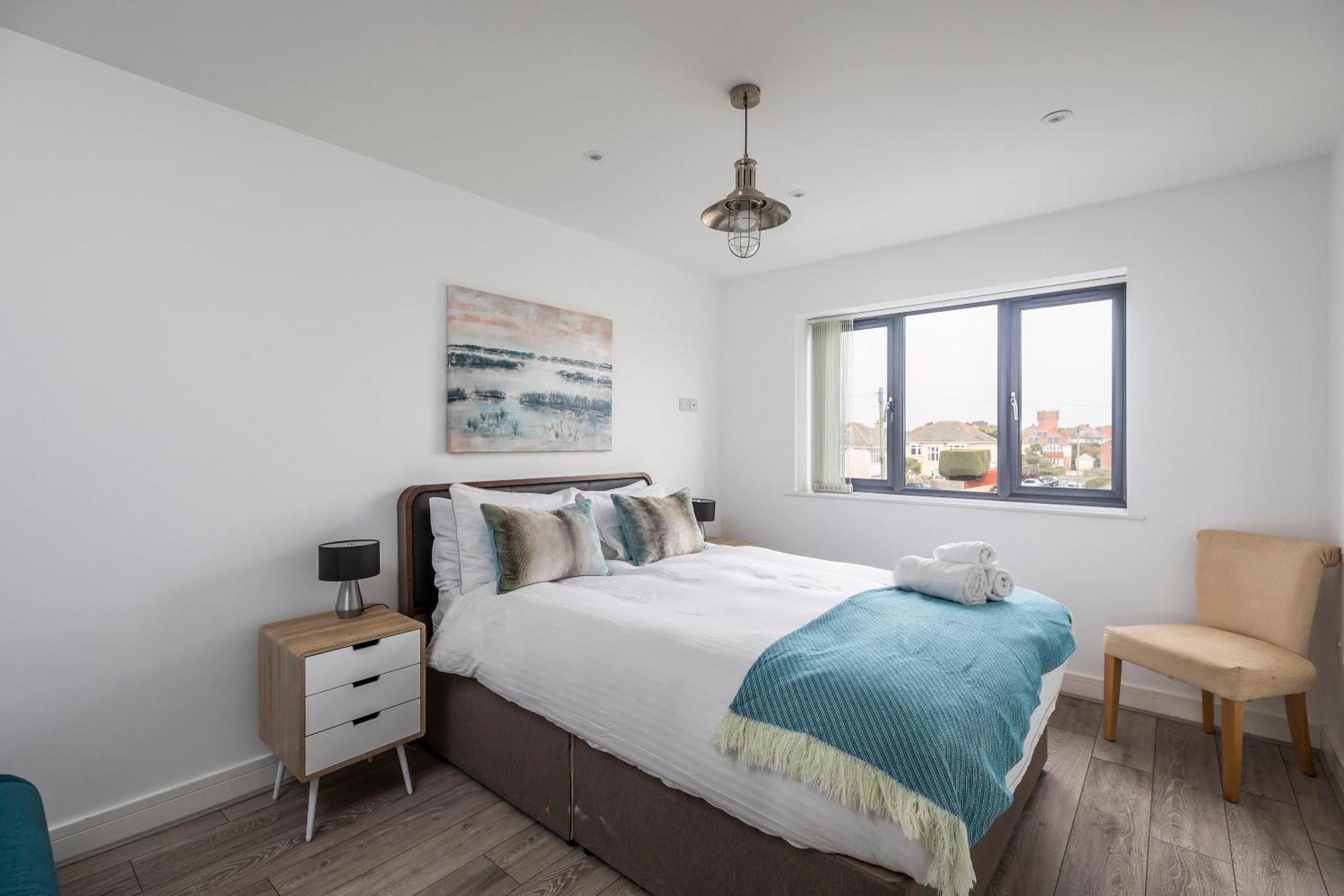 Apartment Luxury 3 Bed Apartment- Large Balcony With Seaviews *
