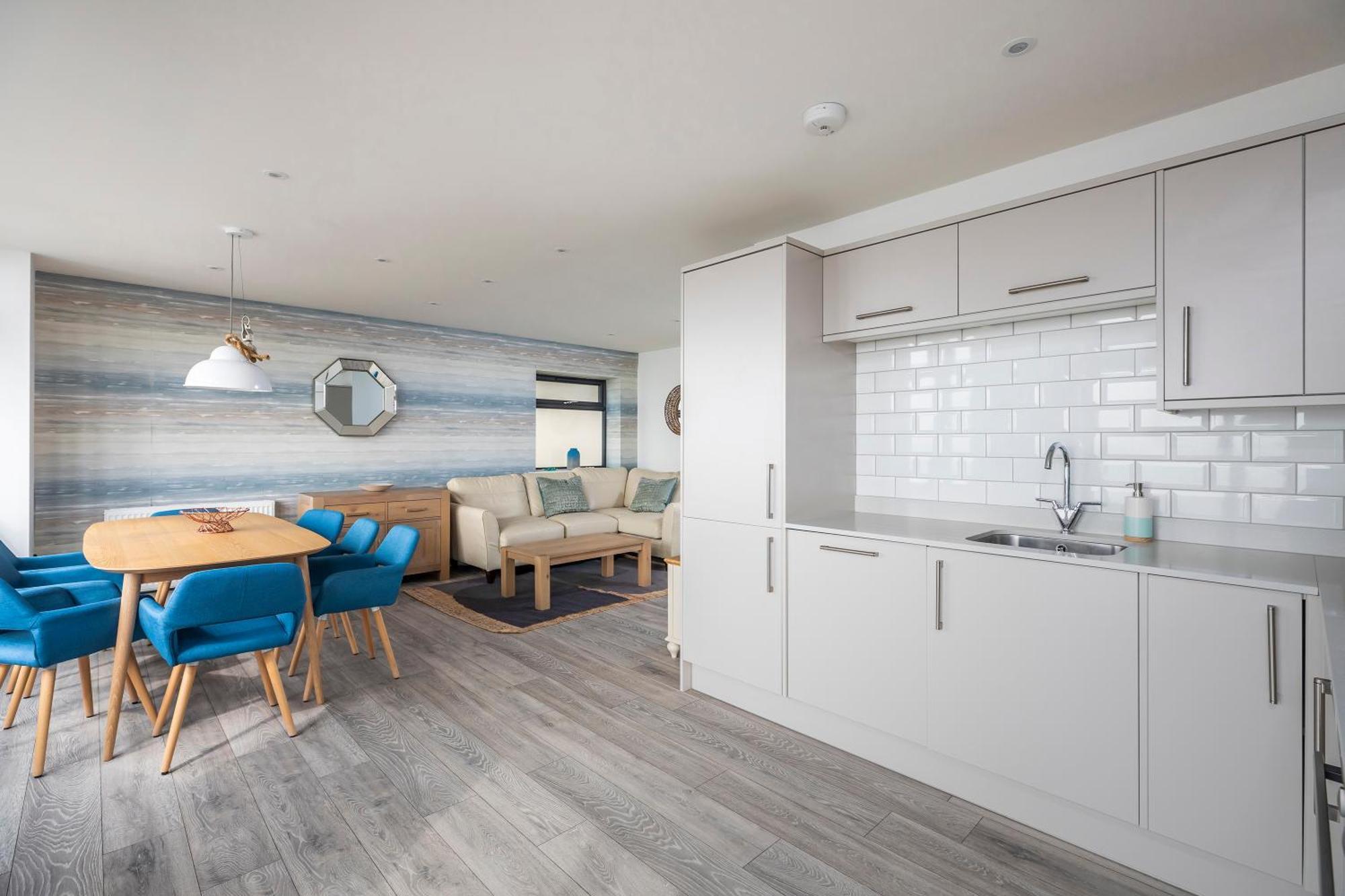 Luxury 3 Bed Apartment- Large Balcony With Seaviews Apartment