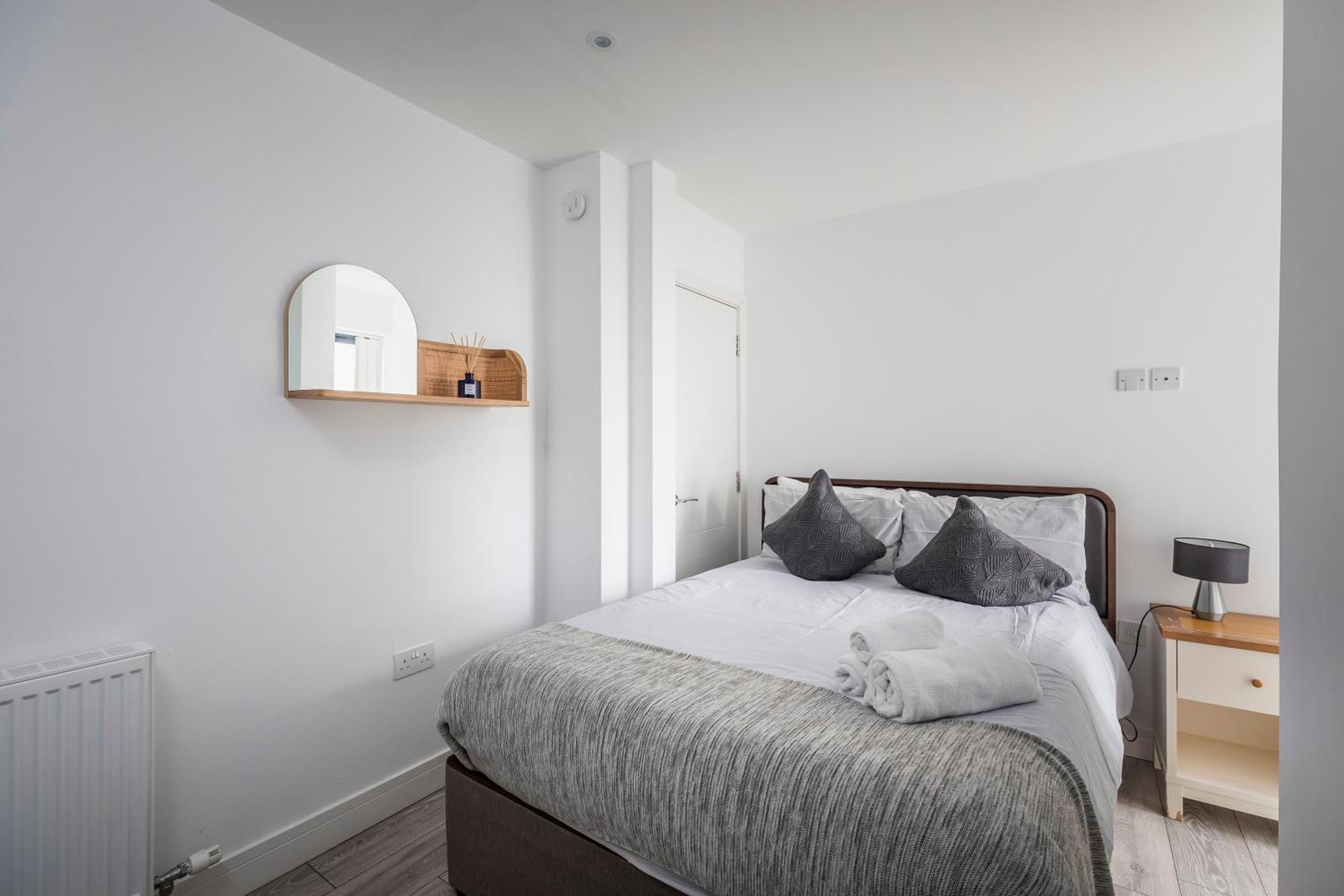 Apartment Luxury 3 Bed Apartment- Large Balcony With Seaviews Bournemouth