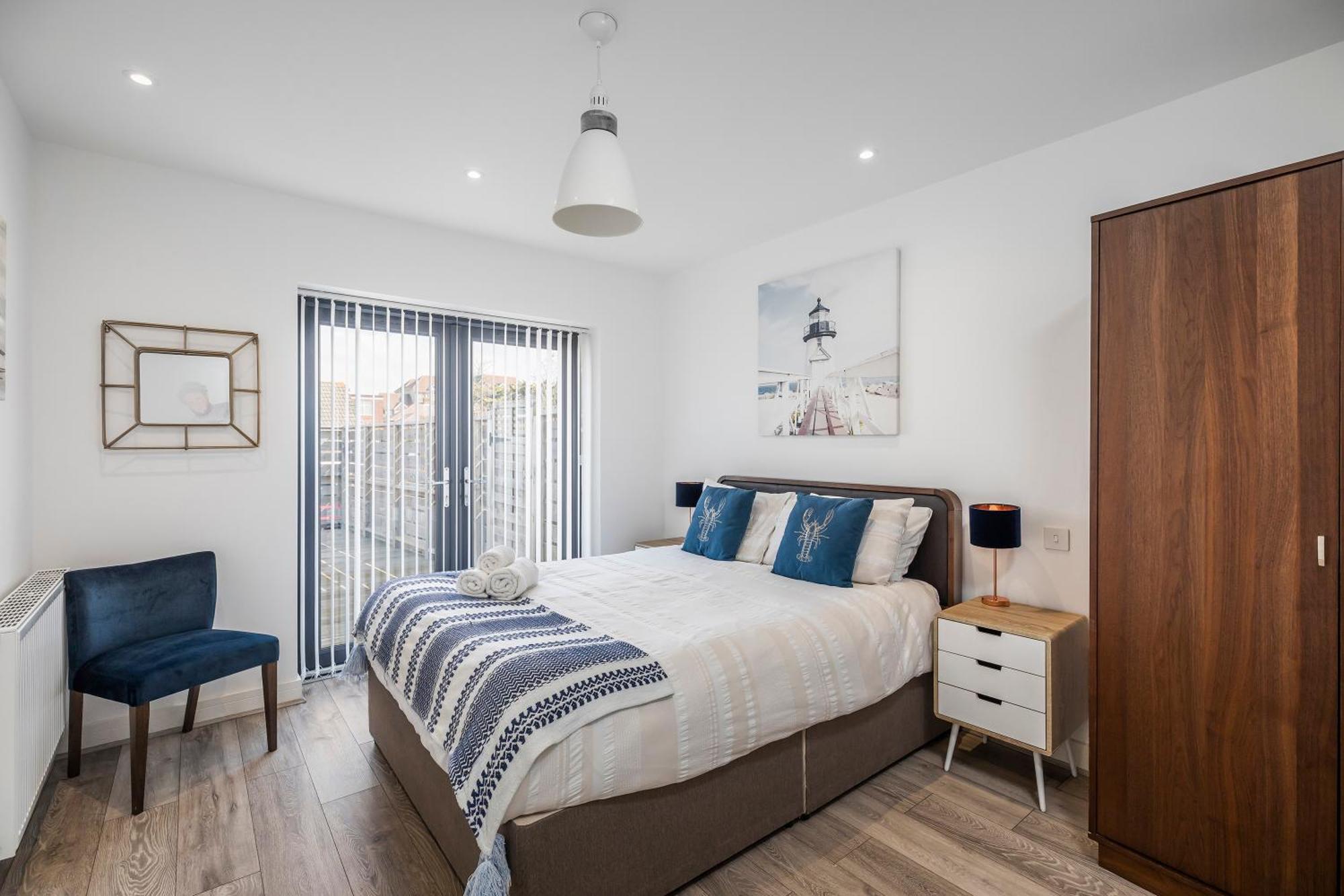 Luxury 3 Bed Apartment- Large Balcony With Seaviews Bournemouth
