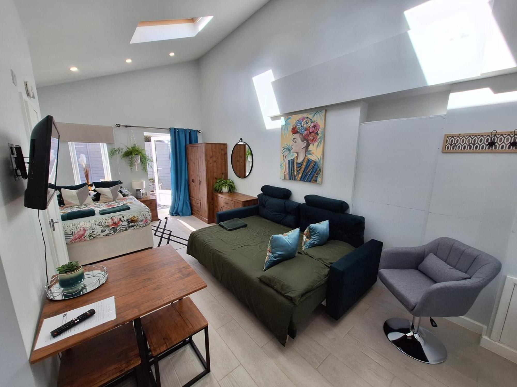 New, Stylish Flat With Private Patio And Free On-street Parking Check Out At 11am