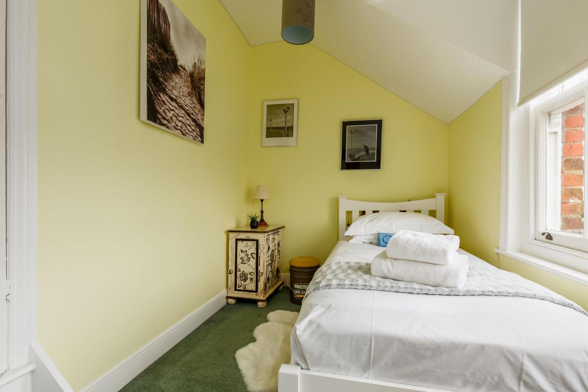 Holiday home Lime Tree House-poole