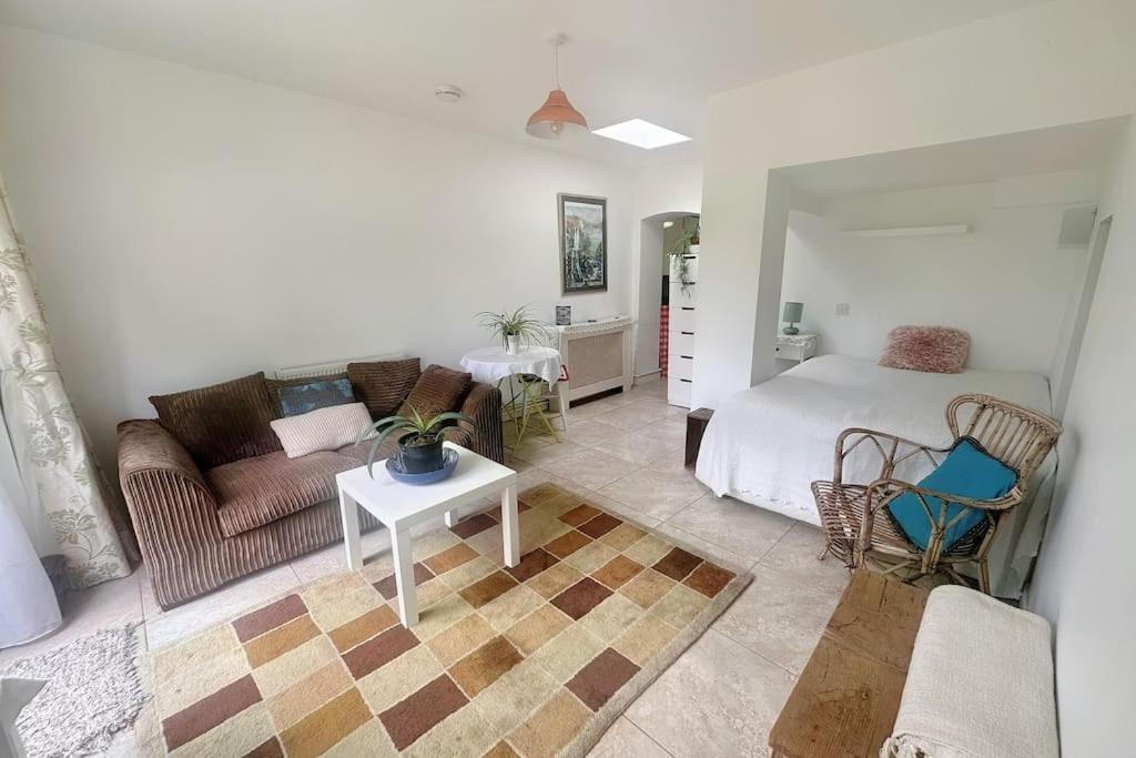 Unique House With Up To 3 Self Contained Living Areas * Bournemouth