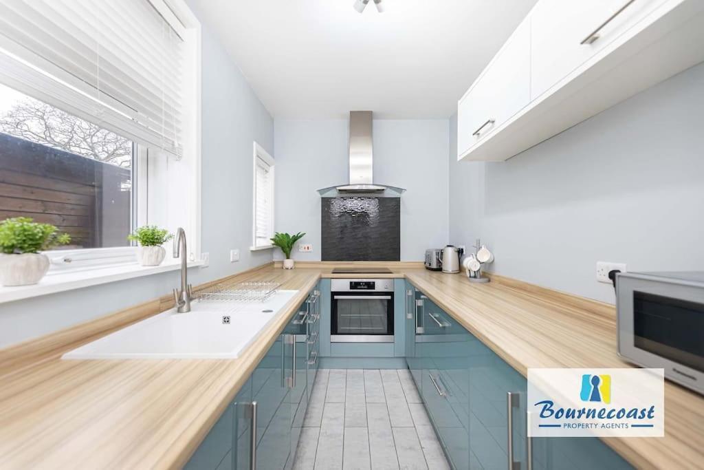 Apartment Bournecoast: Spacious Flat Near Beach/shops-fm9582 *