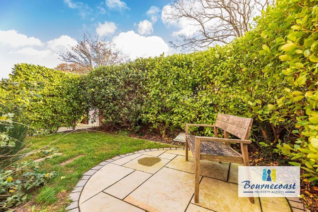 Bournecoast: Spacious Flat Near Beach/shops-fm9582 * Bournemouth