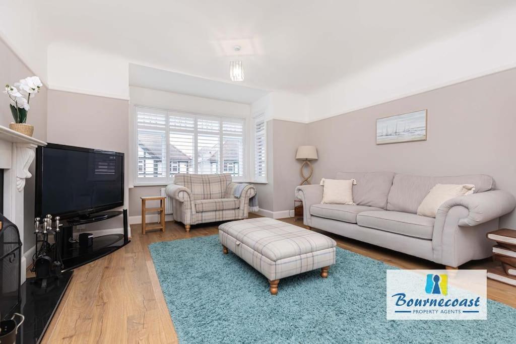 Apartment Bournecoast: Spacious Flat Near Beach/shops-fm9586 Bournemouth