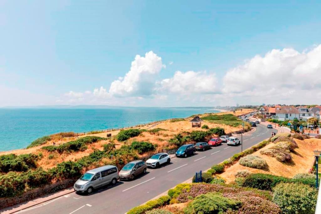 Bournecoast: Sandy Beach, Balcony, Sea View-fm1410 * Bournemouth