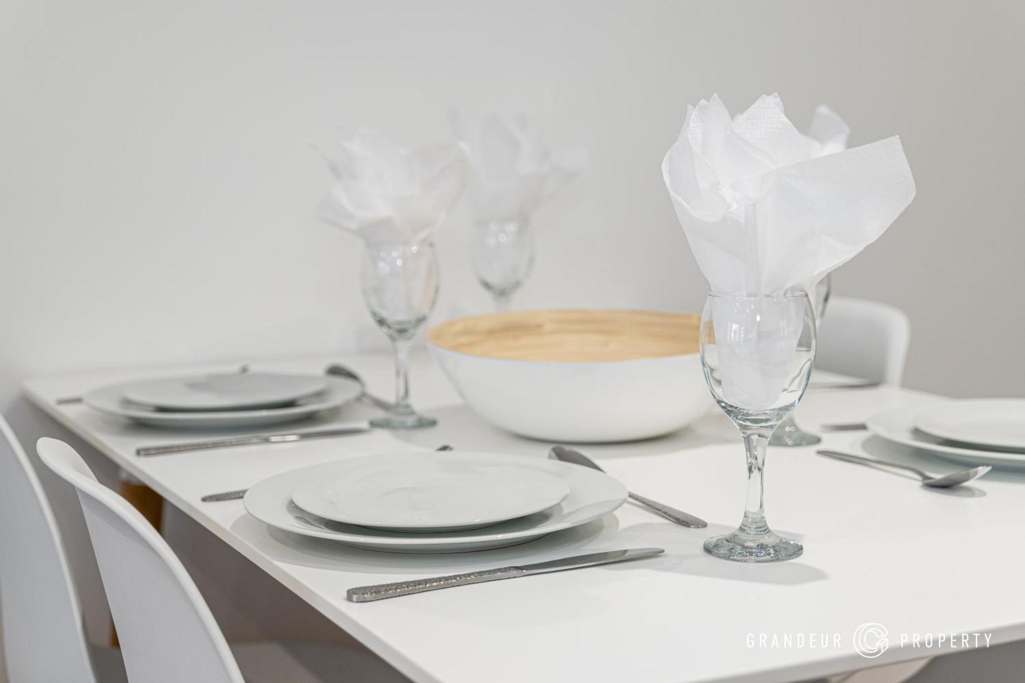Nightingale By Grandeur Apartment *
