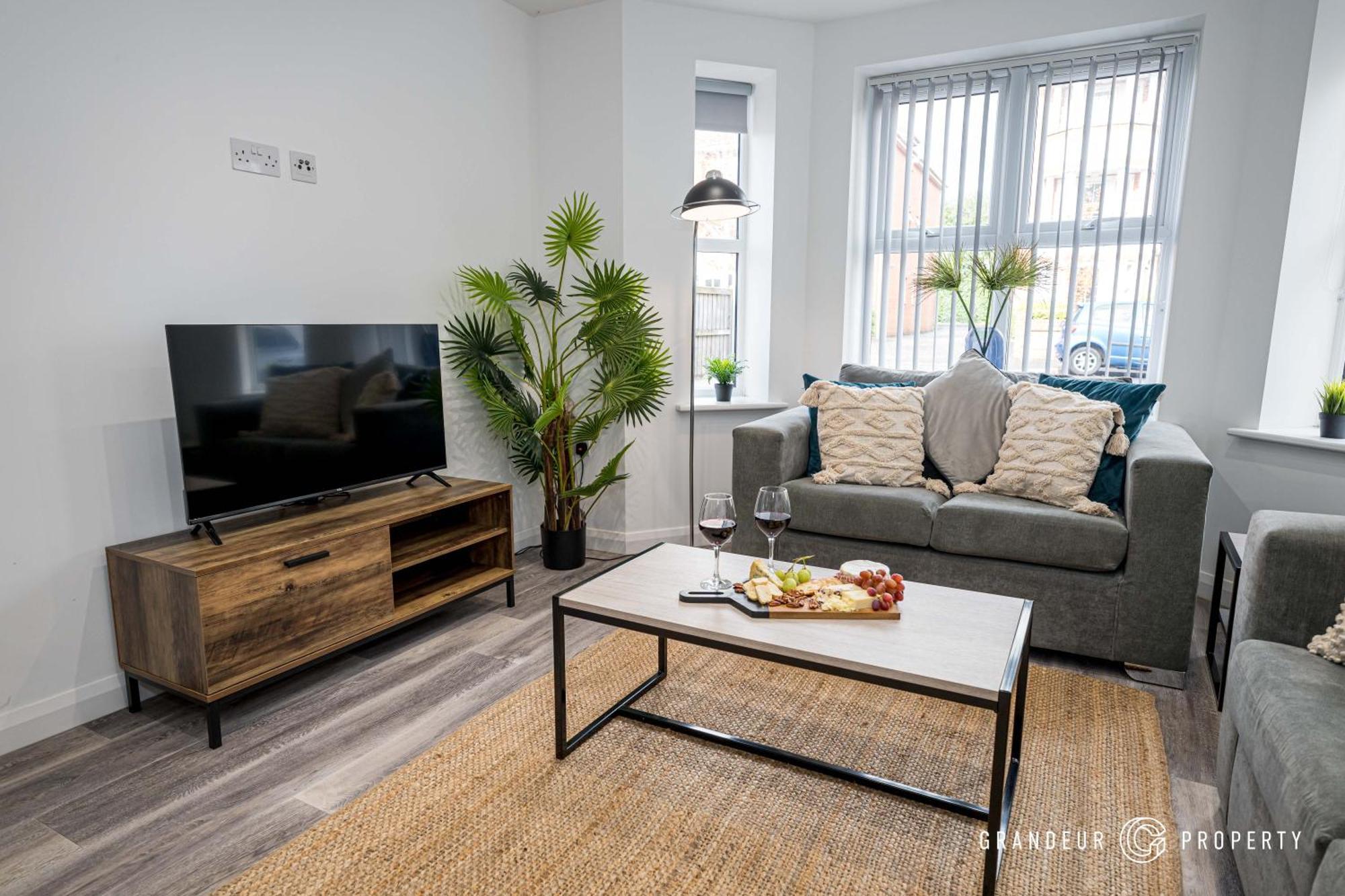 Nightingale By Grandeur Apartment *