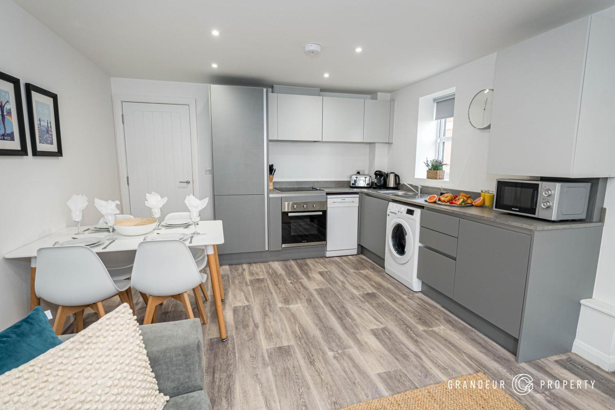 Nightingale By Grandeur * Bournemouth
