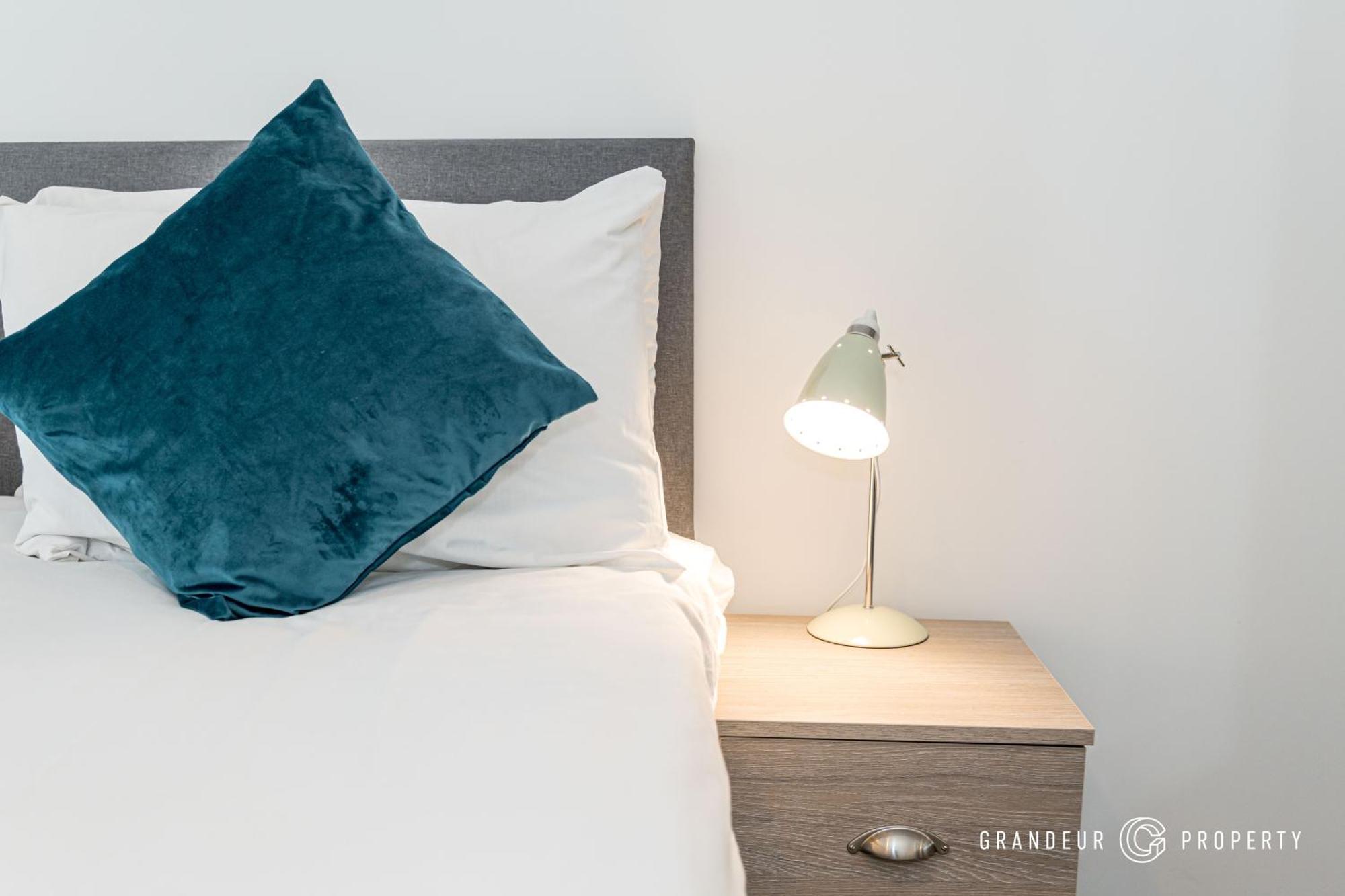 Nightingale By Grandeur Apartment