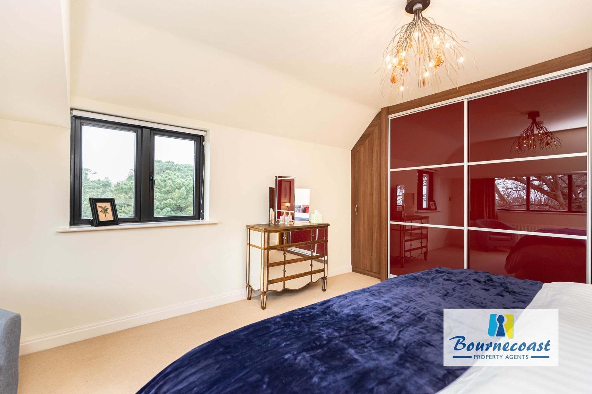 Holiday home Bournecoast: Beachfront With Sea View -hb9555