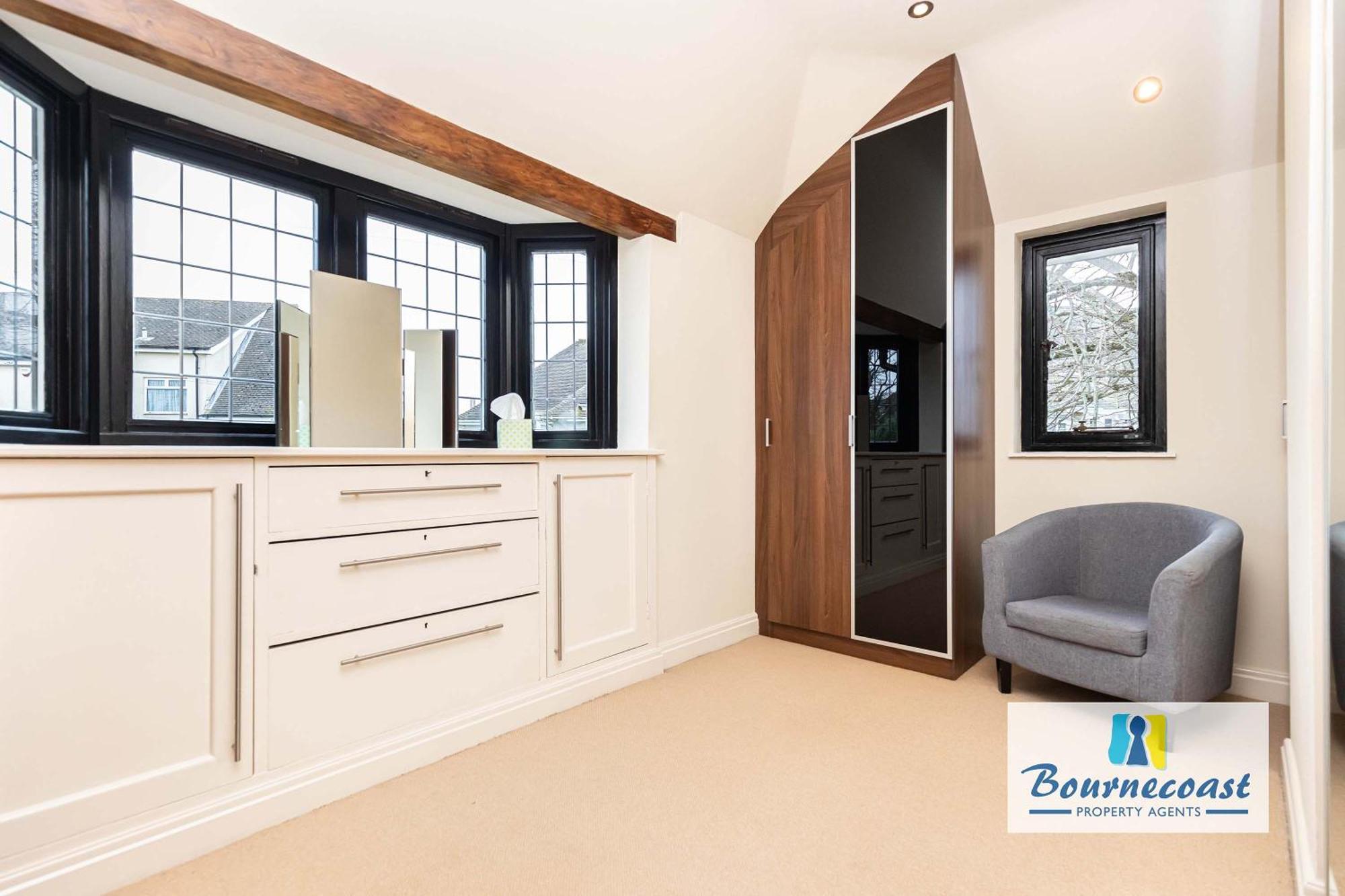 Bournecoast: Beachfront With Sea View -hb9555 Holiday home Bournemouth
