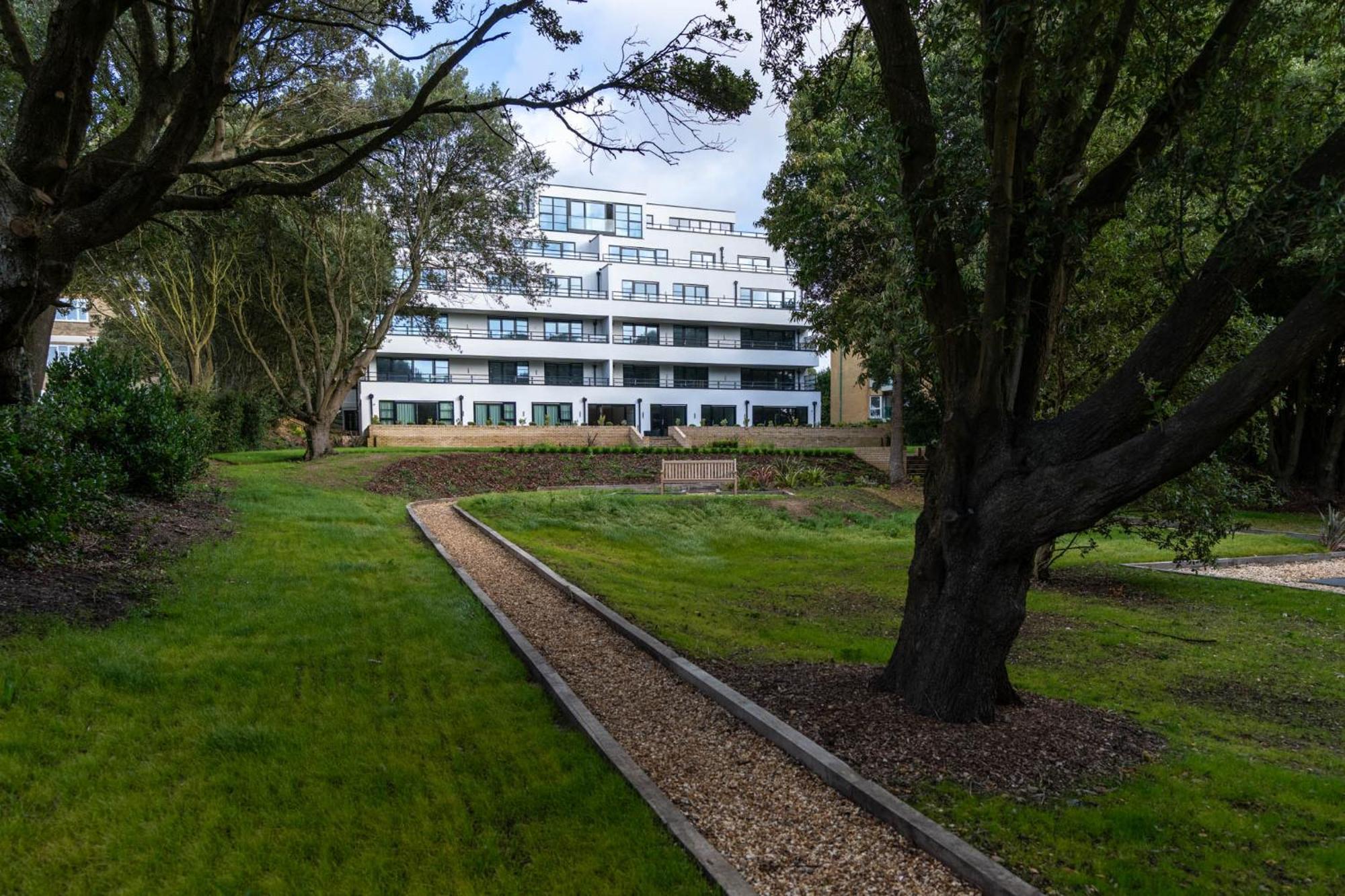 Bournecoast - Brand New Clifftop With Balcony - Fm9574 * Bournemouth
