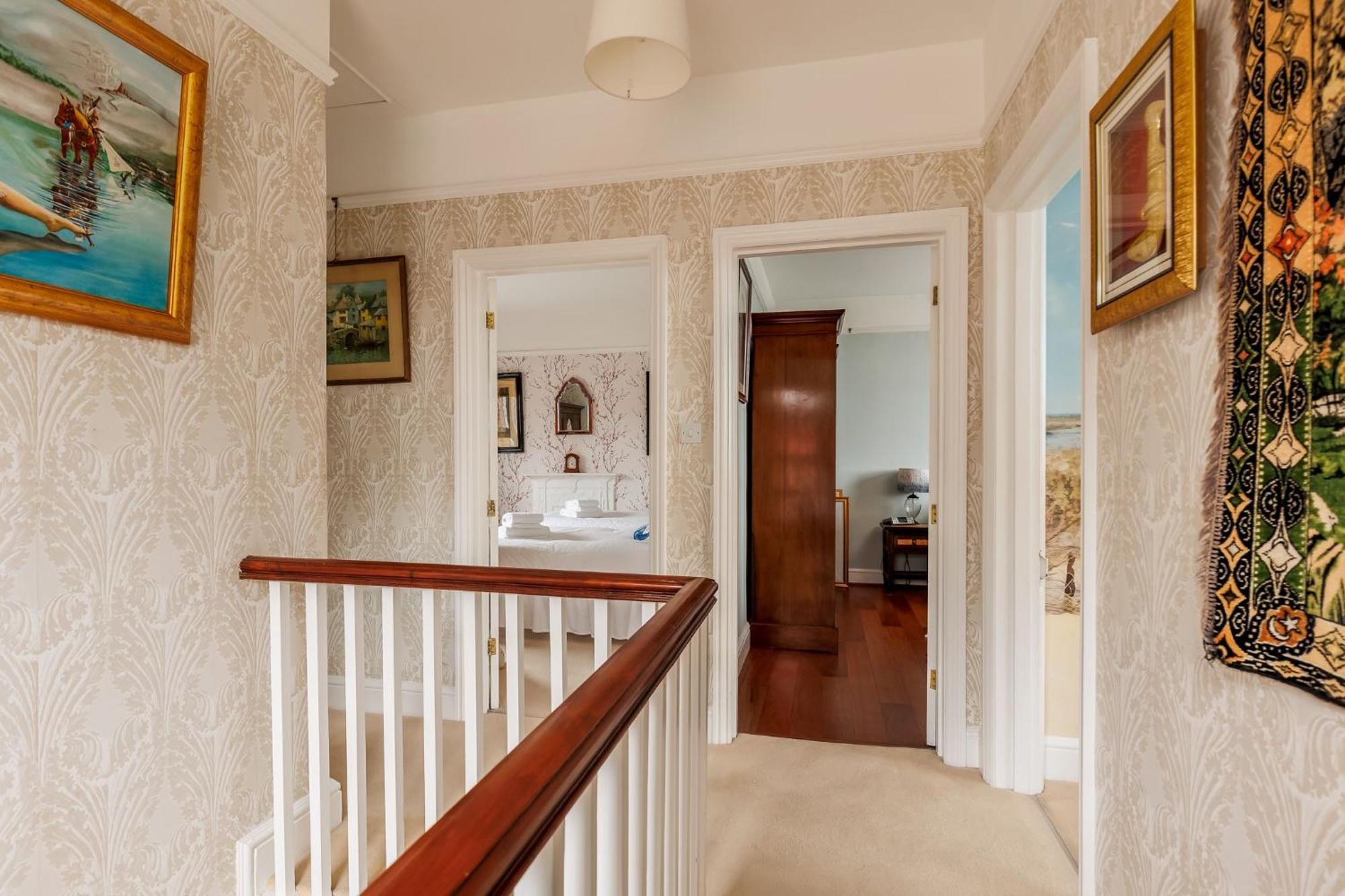 Holiday home Lime Tree House-poole
