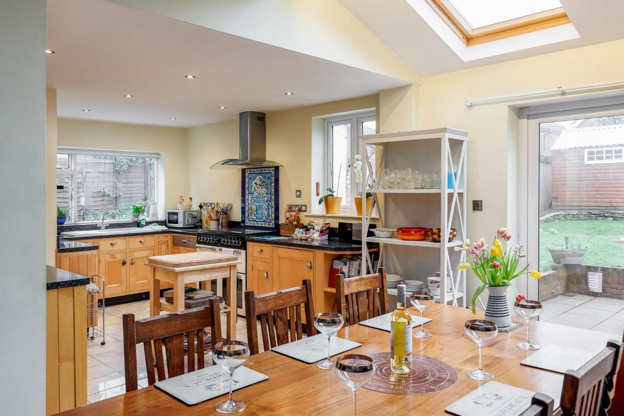 Holiday home Lime Tree House-poole *
