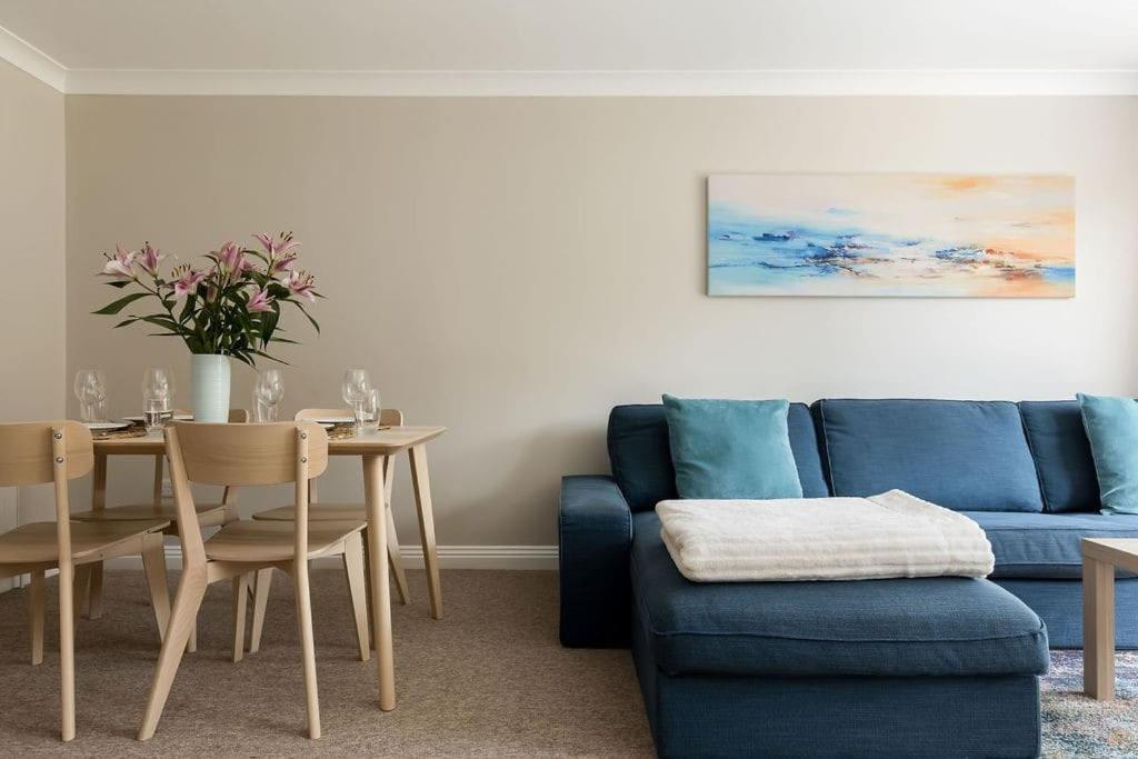 Apartment Sea Views, 2 Bed, Lift, Close To Shops Bournemouth
