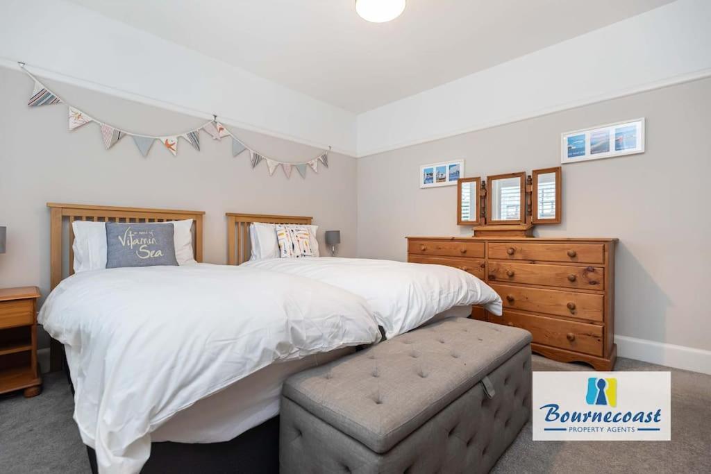 Apartment Bournecoast: Spacious Flat Near Beach/shops-fm9582 *