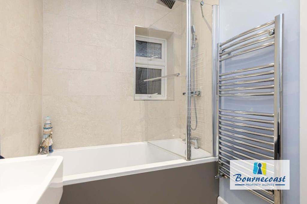 Bournecoast: Spacious Flat Near Beach/shops-fm9582 Bournemouth