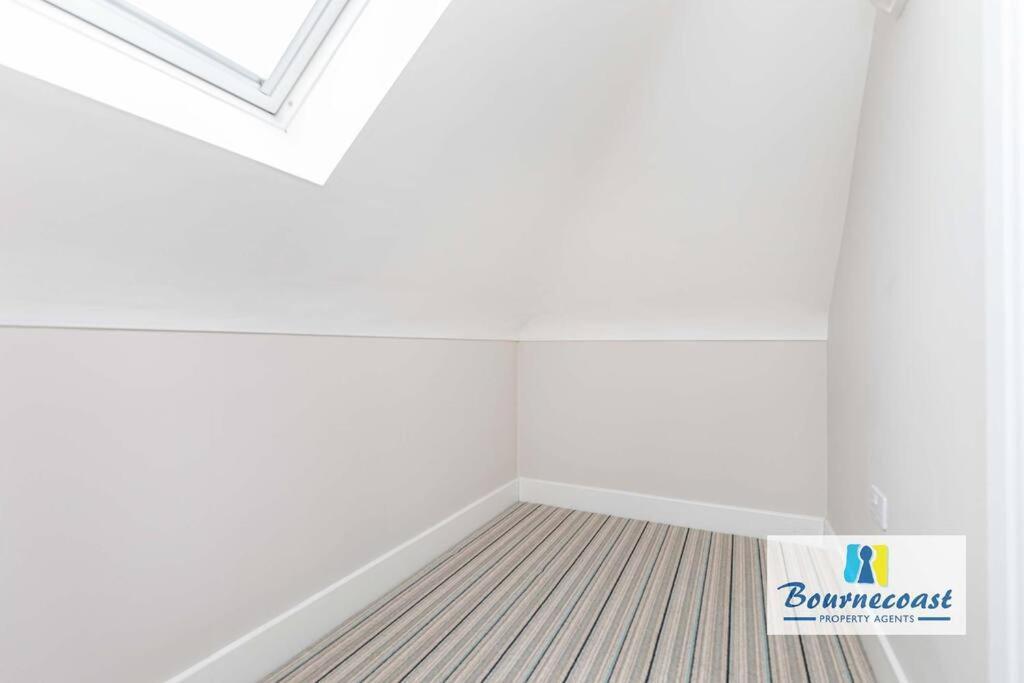 Apartment Bournecoast: Spacious Flat Near Beach/shops-fm9586 *