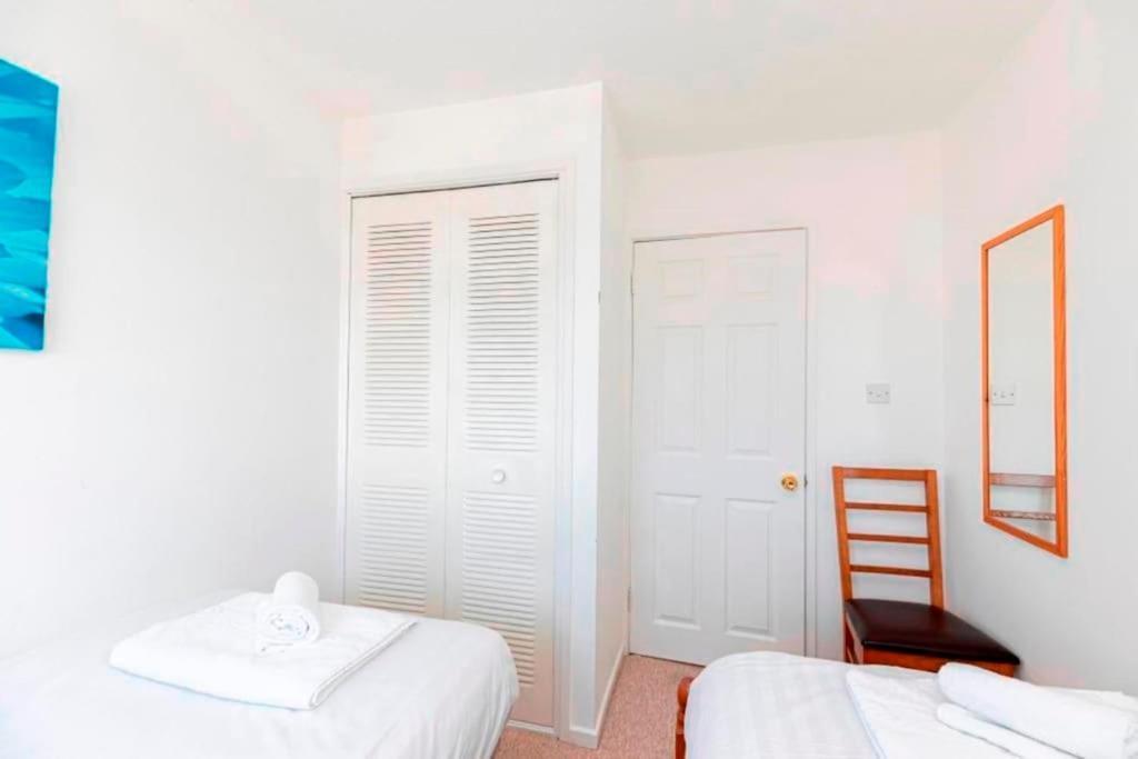 Bournecoast: Sandy Beach, Balcony, Sea View-fm1410