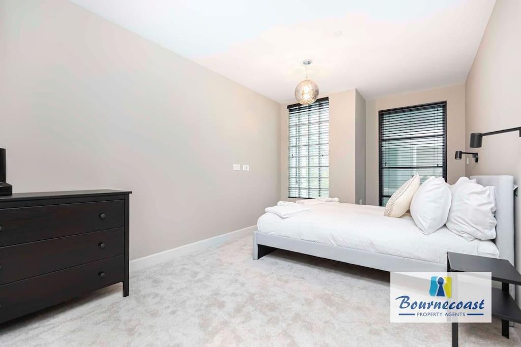 Apartment Bournecoast - Brand New Clifftop With Balcony - Fm9574 *