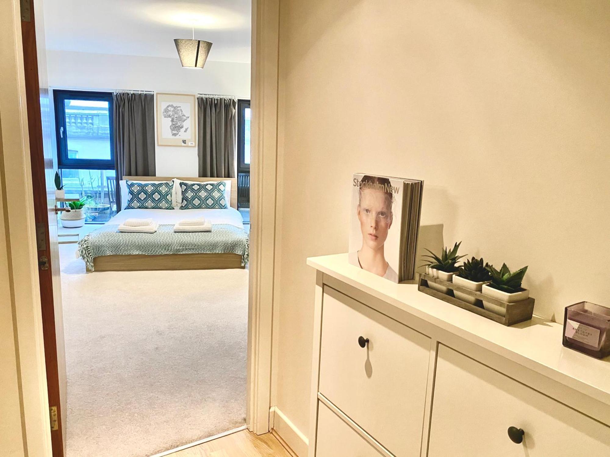 Modern, Spacious Flat In The Heart Of Bournemouth. *