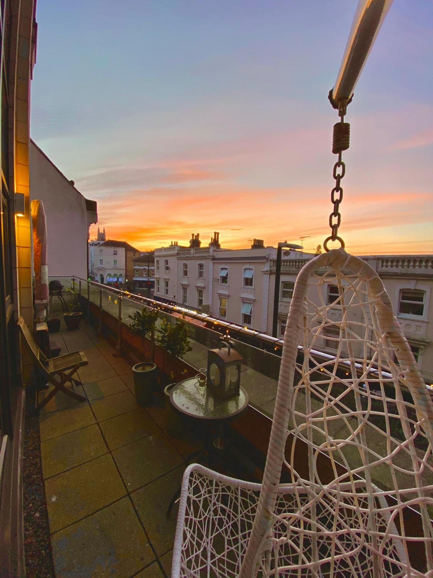 Modern, Spacious Flat In The Heart Of Bournemouth. Homestay Bournemouth