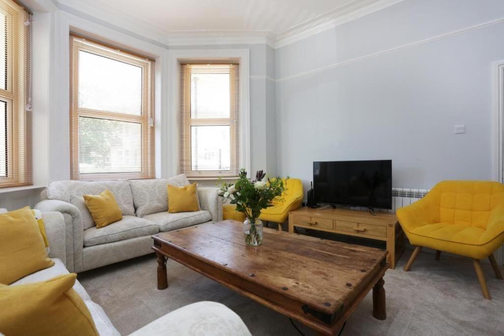 Bournecoast: Modern Near Town/beach-2754 Apartment *