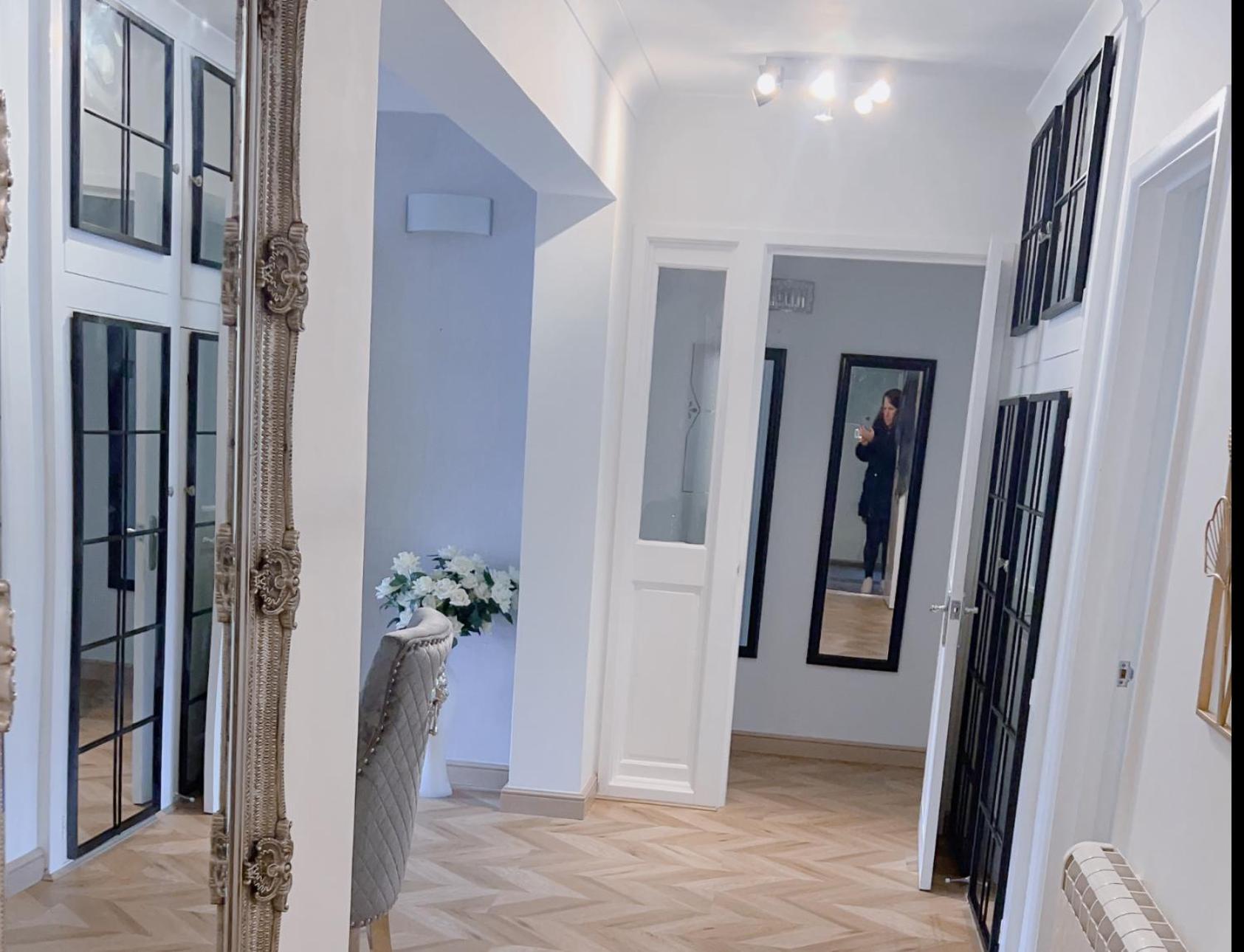 Beautiful 3 Bedroom In Apartment