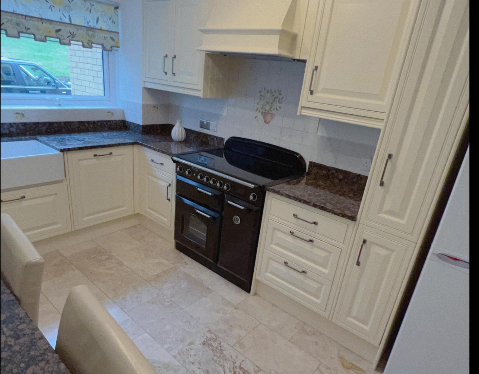 Apartment Beautiful 3 Bedroom In *