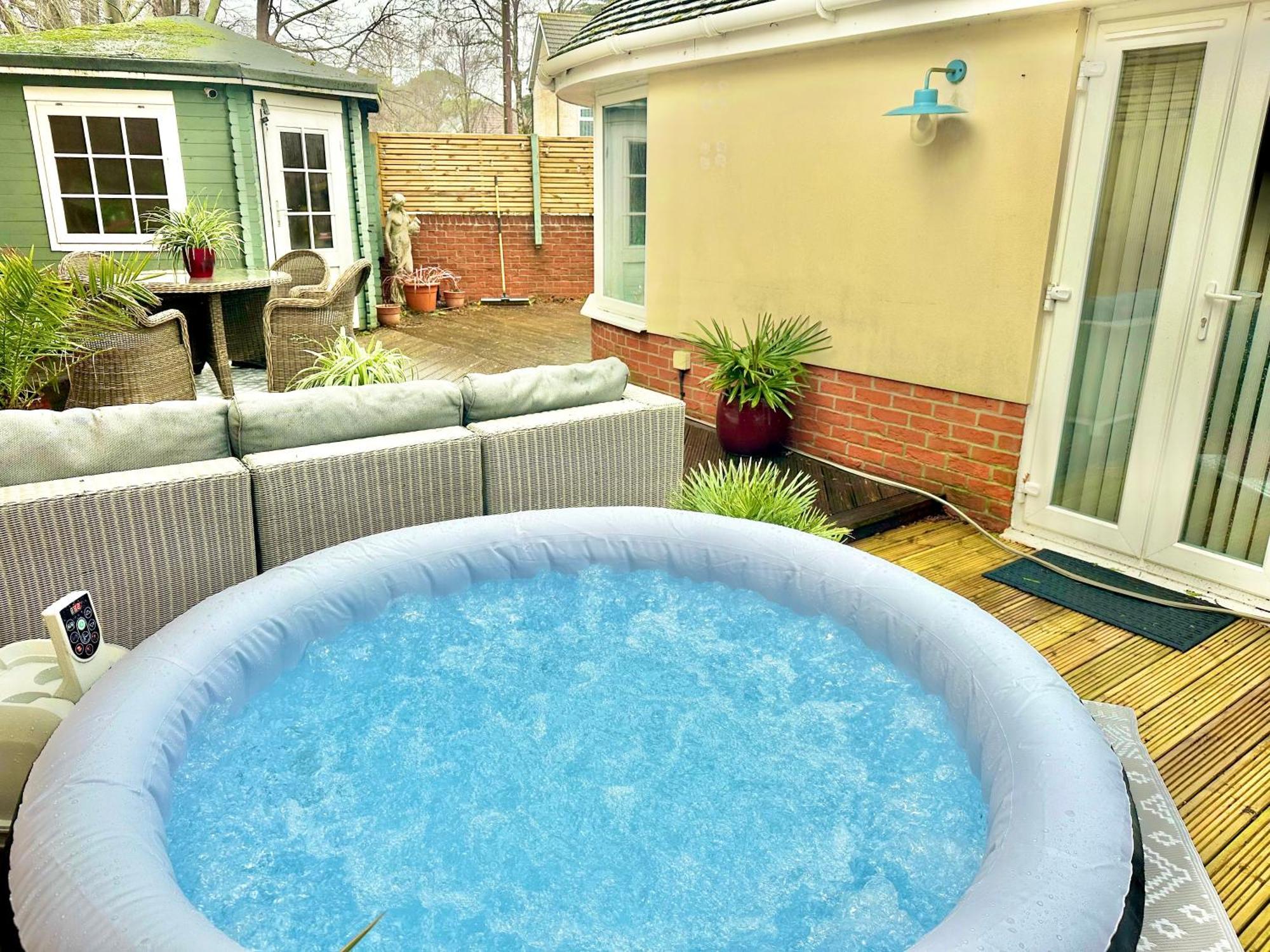 Large Family With Hot Tub - Sky Sports - Water Bed - Free Parking