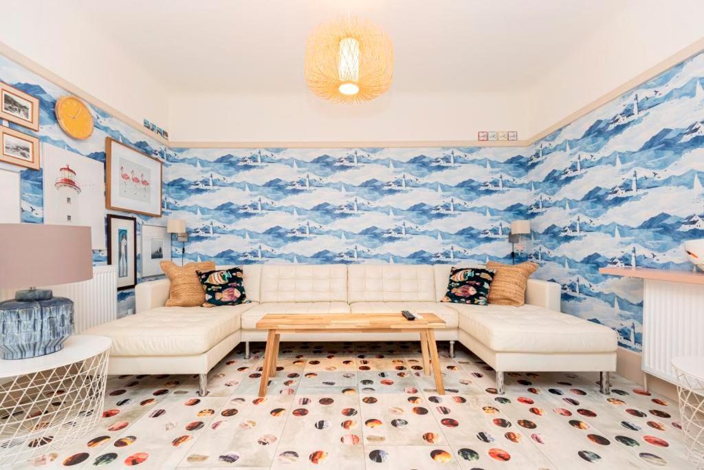 Bournecoast - Three Bedroom Boscombe - Fm5374 *