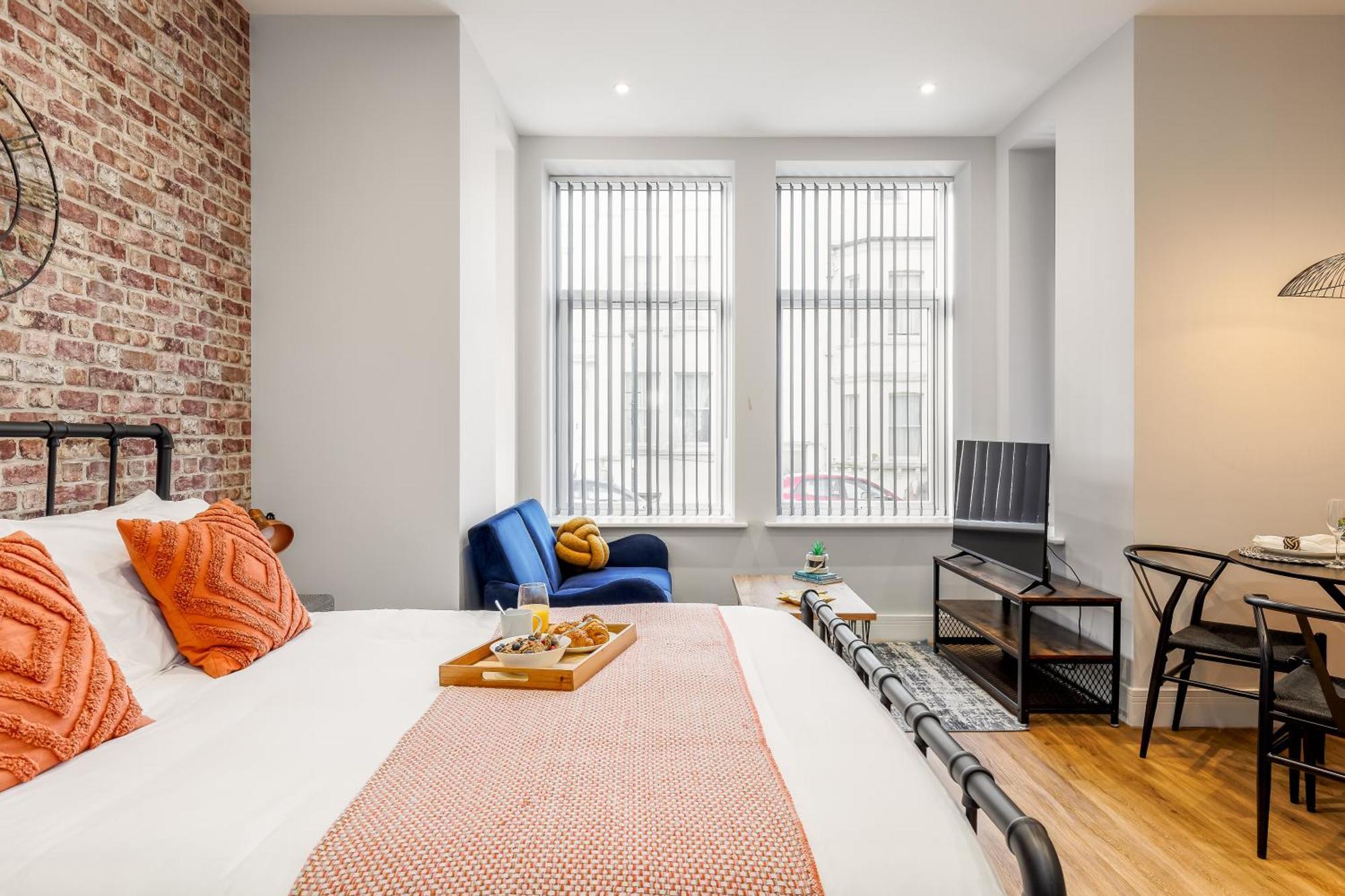 Sea Breeze - Pebbles Apartment Bournemouth