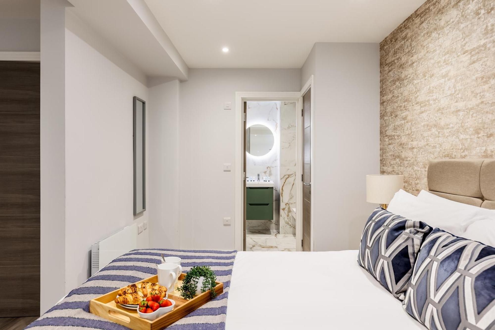 Sea Breeze - Pebbles Apartment Bournemouth