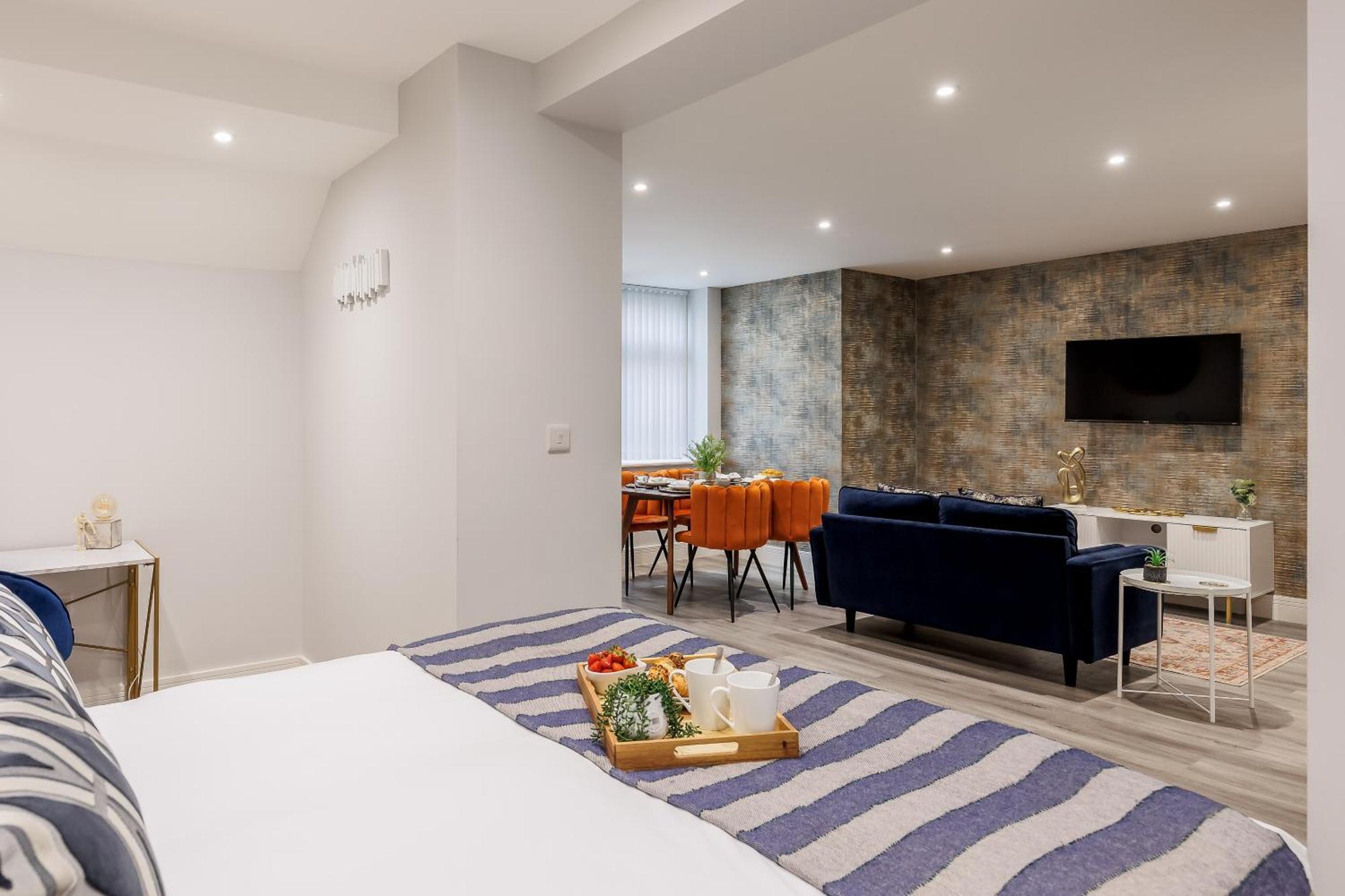 Sea Breeze - Pebbles Apartment *