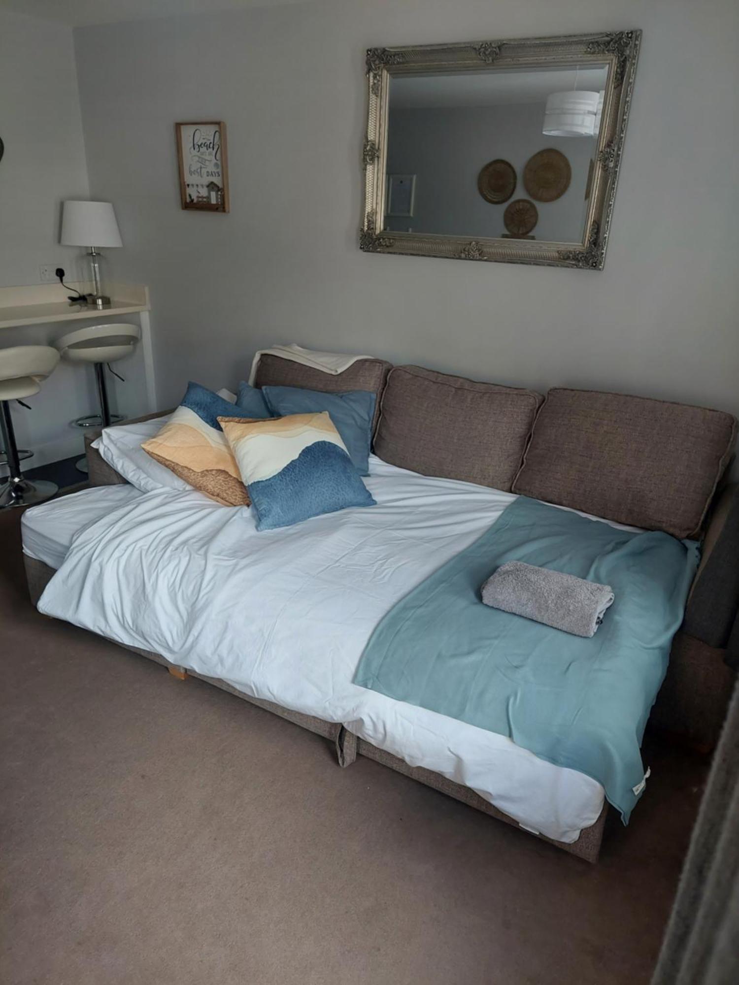 Apartment In Boscombe Close To