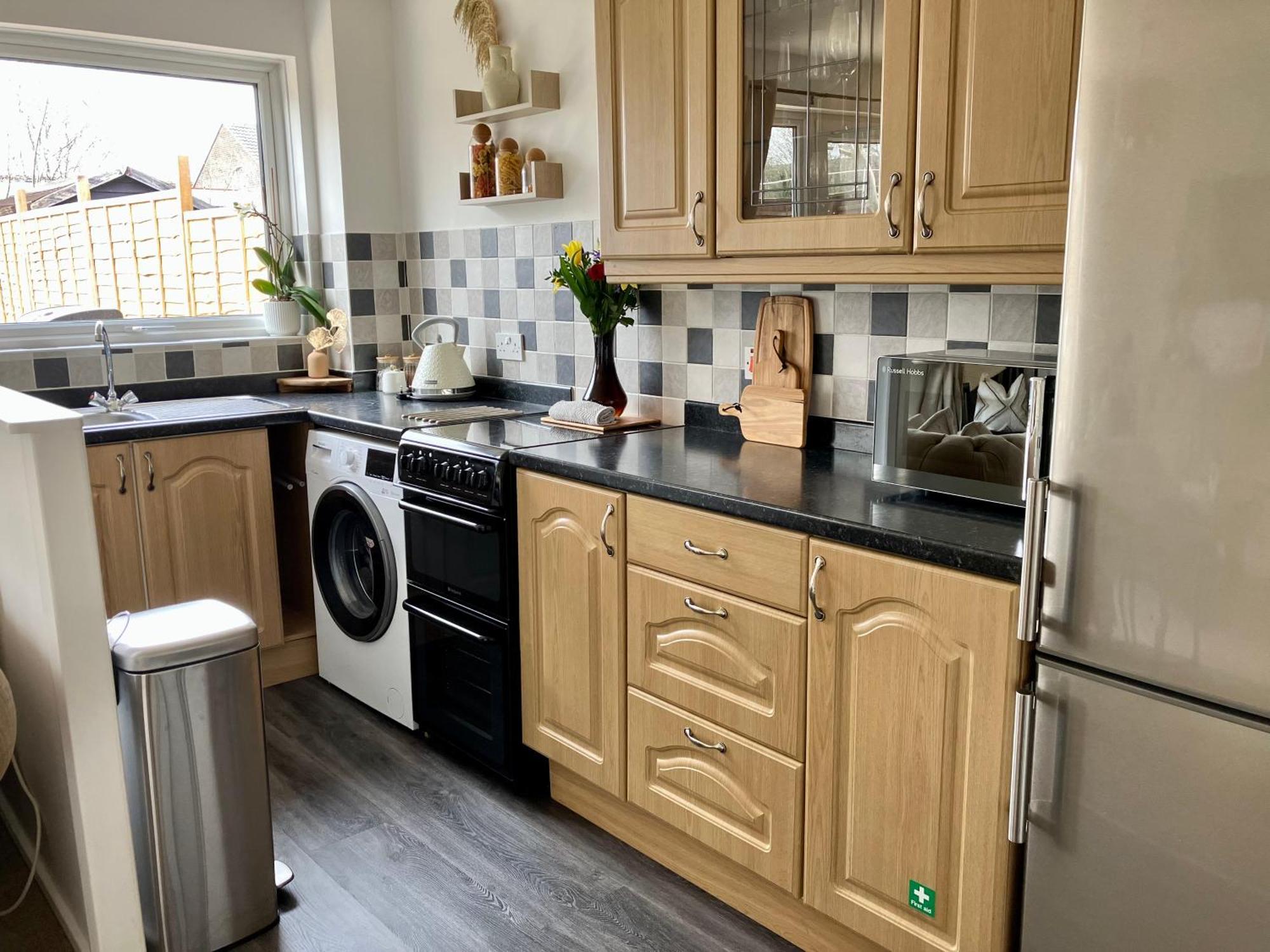 Central, Stylish & Cosy With Large Garden & Parking, *