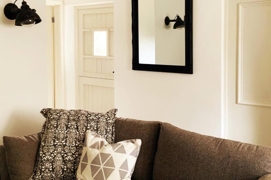 Apartment Beautiful 1 Bed Annex, Near And Shops
