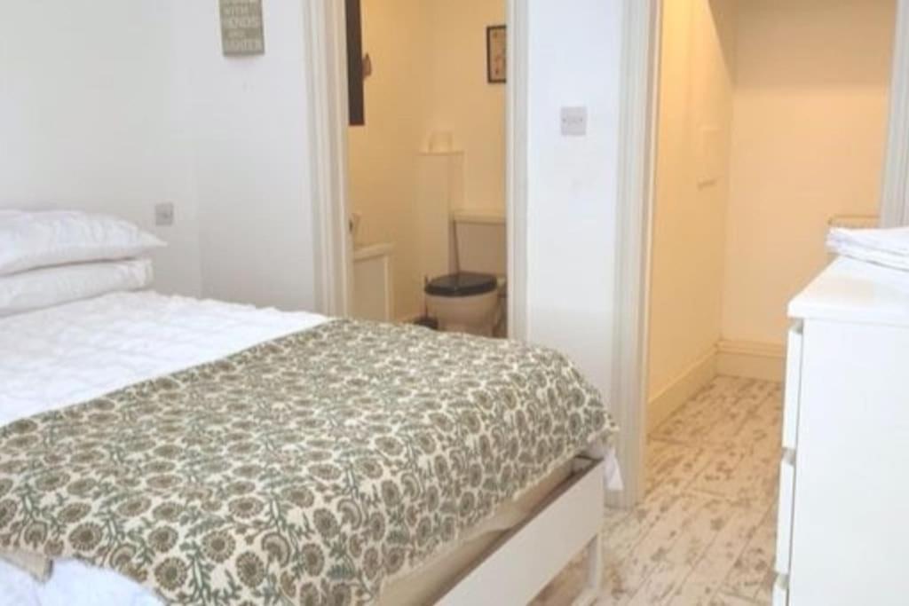 Beautiful 1 Bed Annex, Near And Shops Apartment Bournemouth