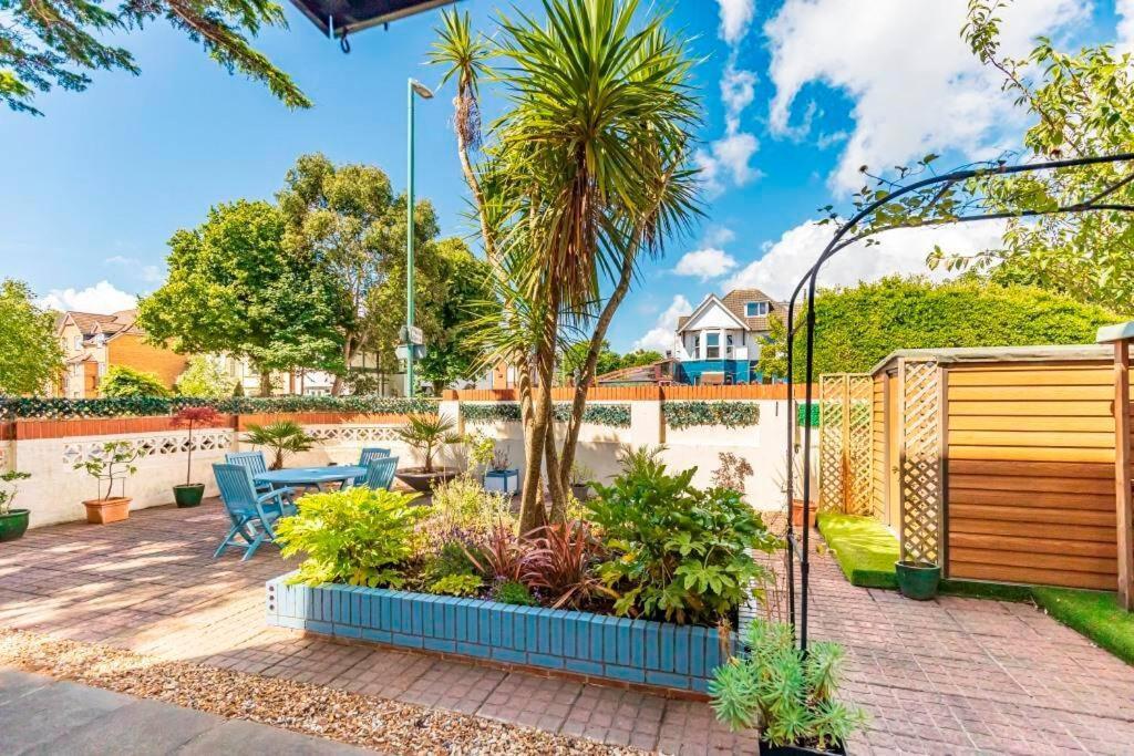 Bournecoast: Patio Garden - Parking - Wifi -fm8455 Apartment *