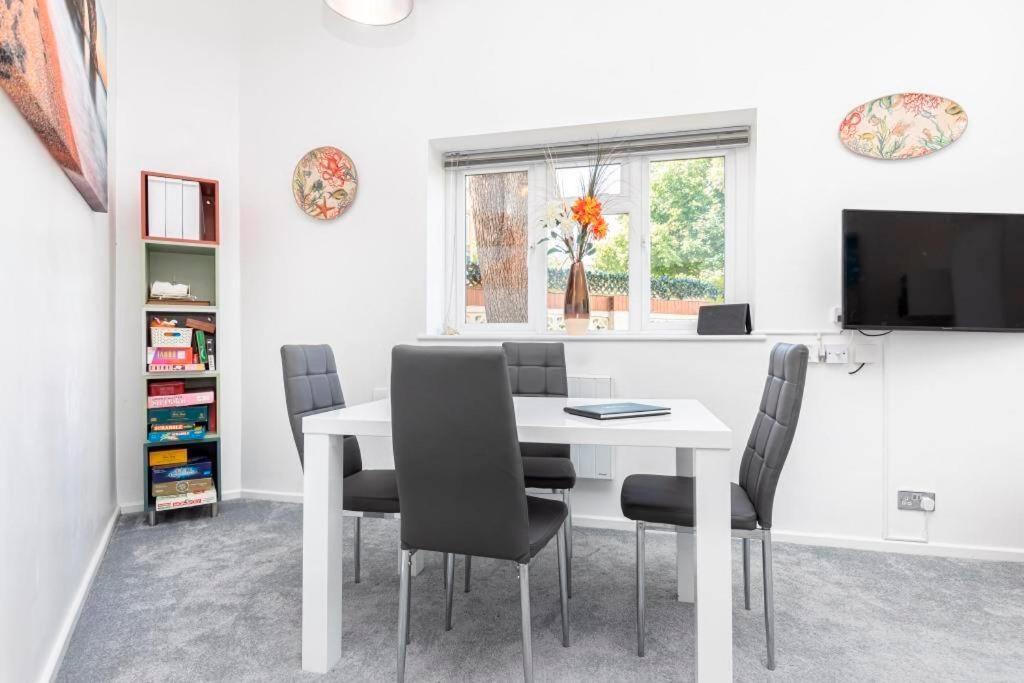 Apartment Bournecoast: Patio Garden - Parking - Wifi -fm8455 Bournemouth