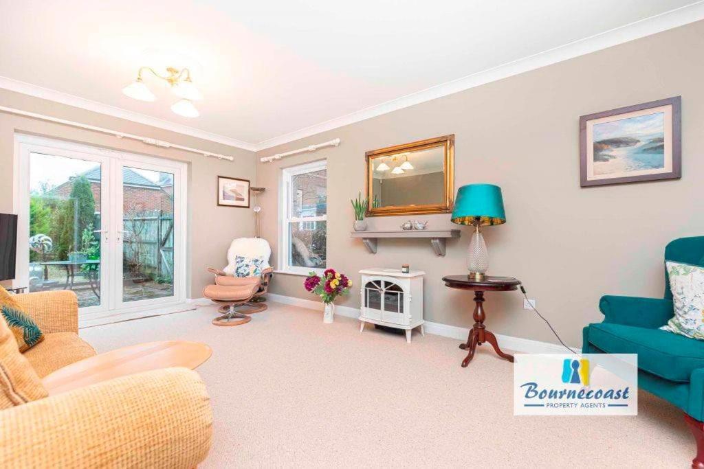 Bournecoast: Lovely Countryside Family Home-hb1522
